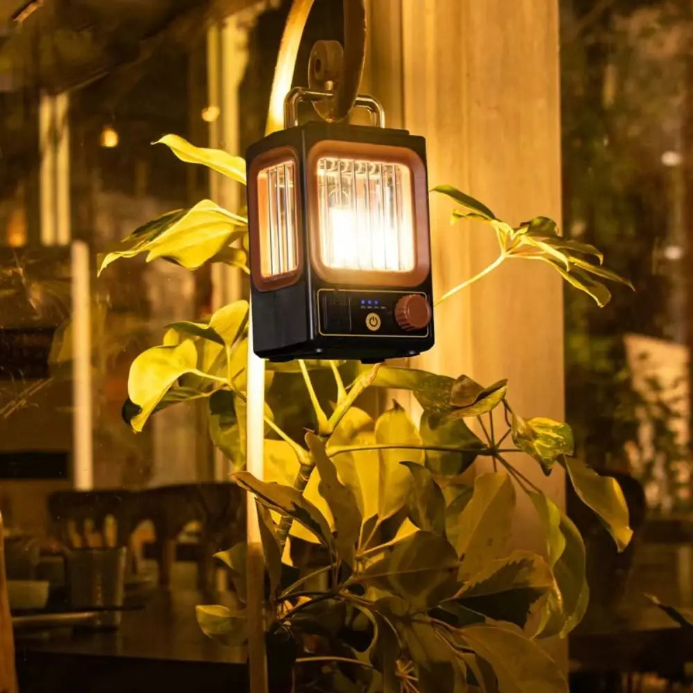 Solaris Adventure Lantern